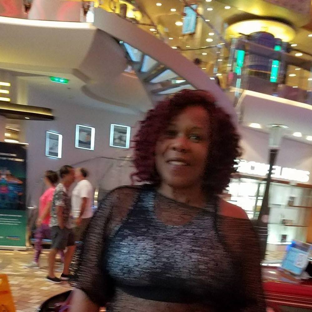 Meet your Posher, Glenda